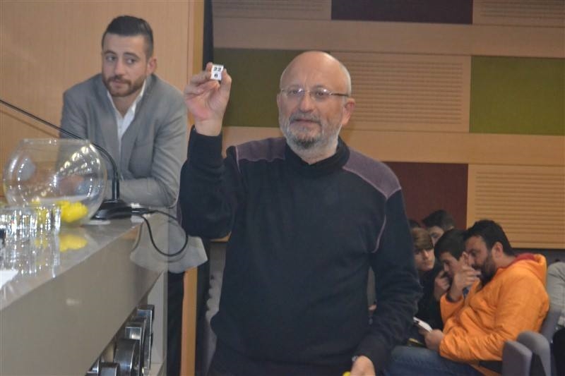 Güneş Kral’dan Belediye’ye protesto