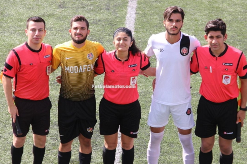 Ruken Dağ Göz kamaştırıyor