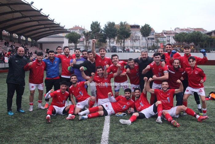 Çekmeköy Bld. Alemdağspor liderliğe yükseldi