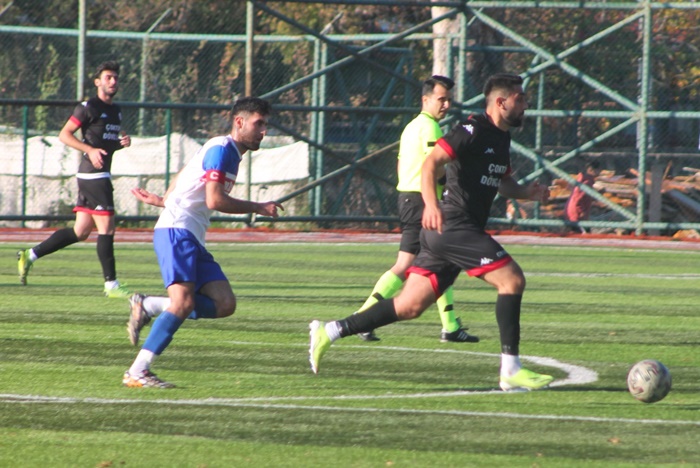 Ortaçeşmespor 3 golle tribünleri coşturdu