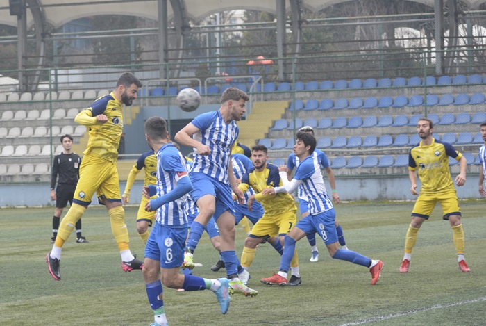 Küçükçekmece Sinopspor deplasmanda kazandı