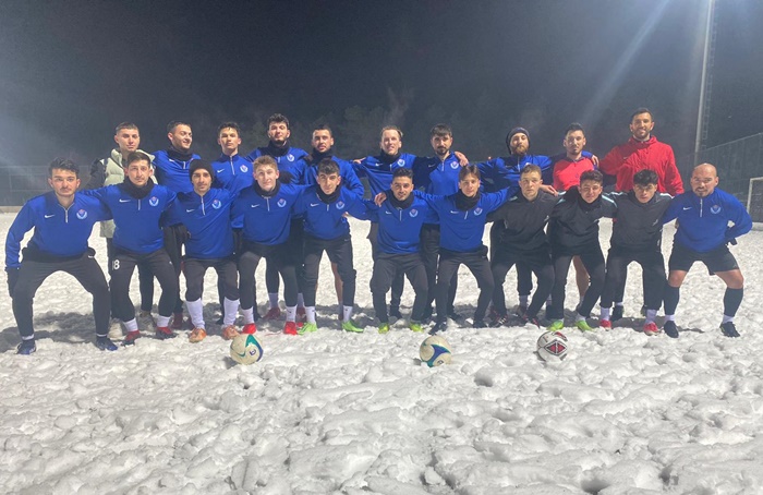 Çekmeköyspor Yavuztürk maçına hazırlanıyor