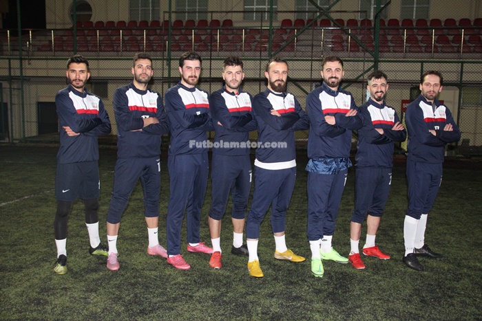 İstanbul Esnafspor 8 futbolcu ile anlaştı