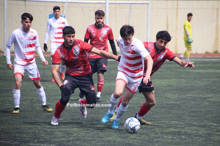 Pendikspor 3 puanı 3 golle aldı