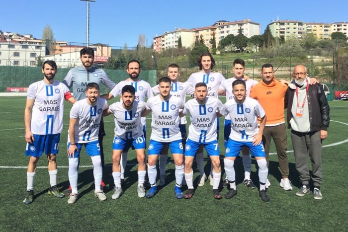 Esenkentspor geriden gelip kazandı