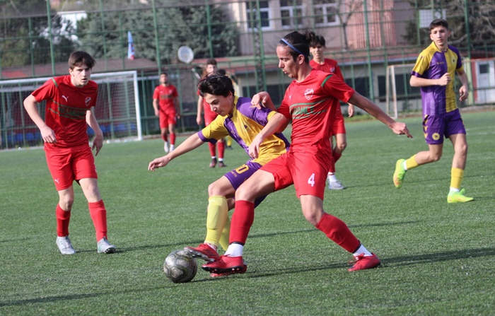 Paşabahçespor iki takımı ile Türkiye Şampiyonasına katılıyor     
