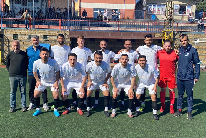 Ümraniye Hekimbaşıspor farkını gösterdi