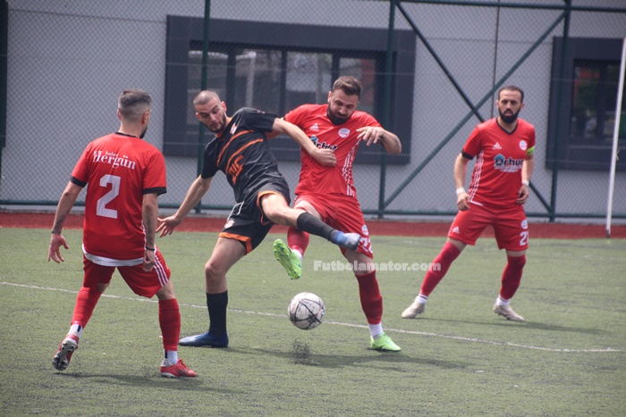 İstanbul Esnafspor İdealtepe’yi 3 golle geçti    