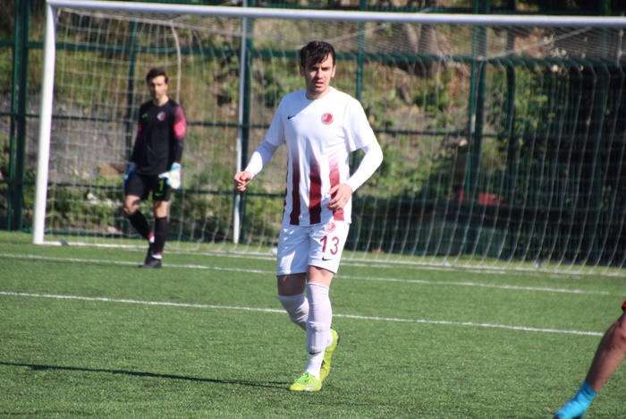 Şampiyon stoper Kartalspor’a veda etti