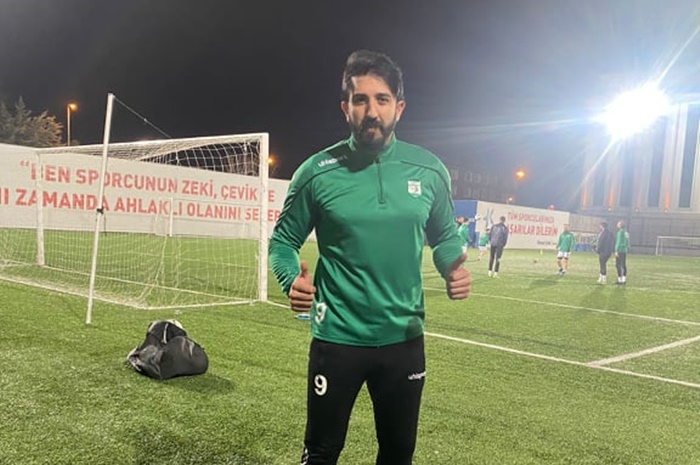 Gol kralı Yeşilova Esnafspor’dan ayrıldı