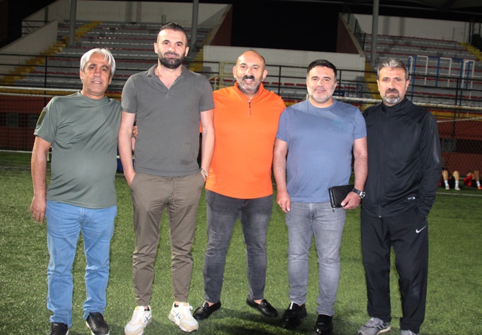Başkent İnşaat ve Gerzoğlu Otomotiv Çekmeköy Bld. Alemdağspor’a sponsor oldu