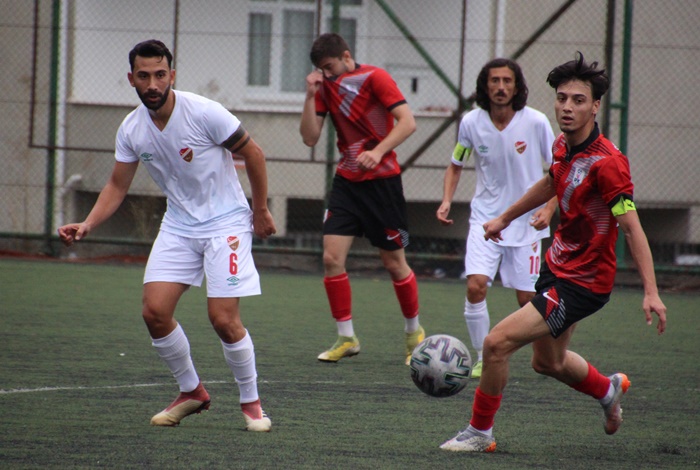 Beylerbeyi 1911 Futbol Kulübü farklı başladı