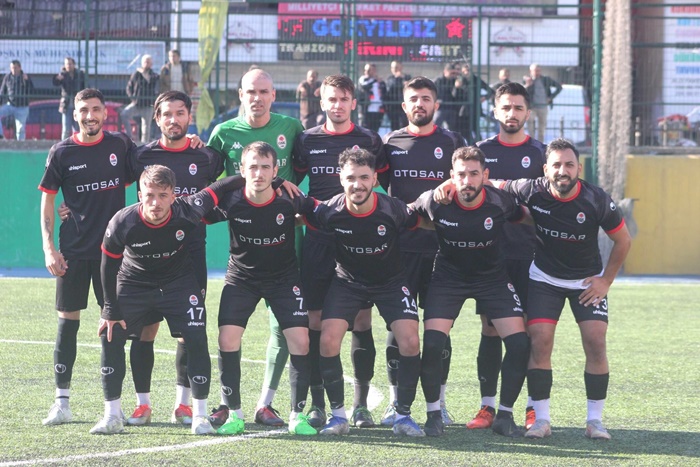 Gülsuyuspor deplasmandan lider döndü