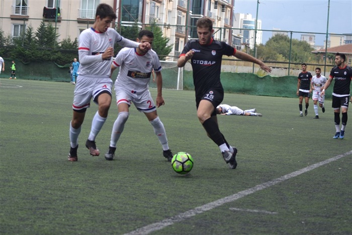 Gülsuyuspor 4 golle başladı