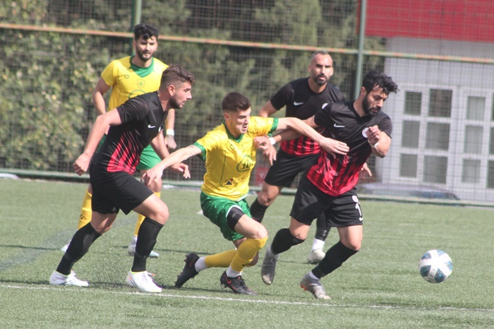 Leventspor 1 attı 3 aldı