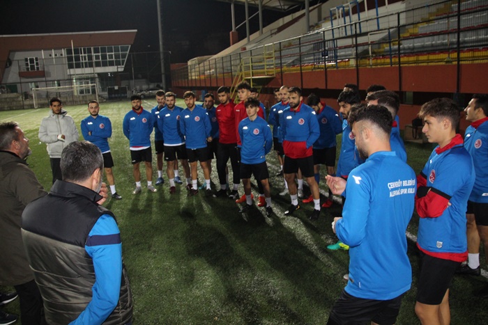 Çekmeköy Bld. Alemdağspor Kartalgücü maçına hazırlanıyor