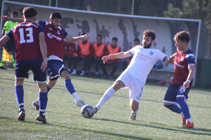 1877 Alemdağspor nefes aldı