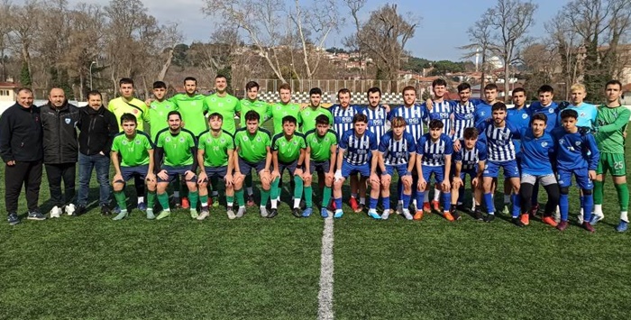 Gümüşsuyuspor ile Karabekirspor dostluk maçı yaptılar