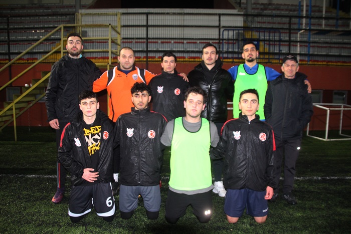 Çekmeköy Çarşıspor’dan toplu imza