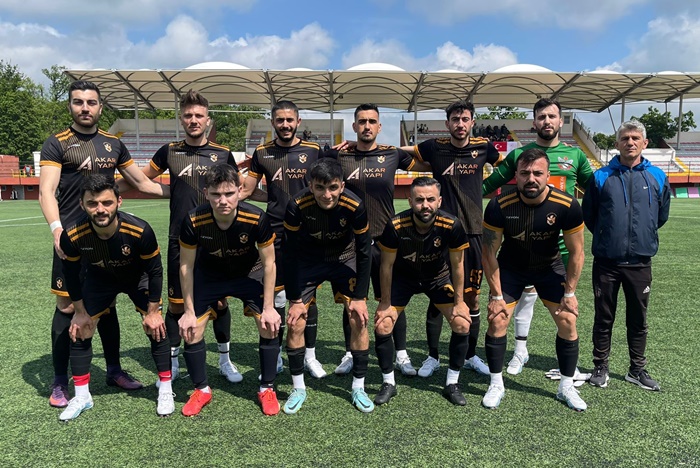 Çekmeköy Çarşıspor ikinci yarıya galibiyetle başladı