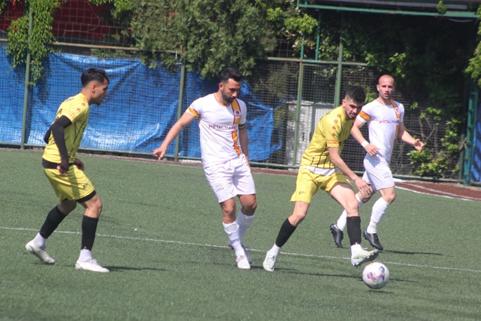 Taçspor BAL şansını son maça bıraktı