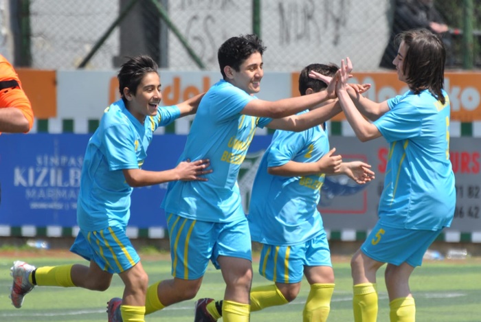 Yamanspor gol oldu yağdı