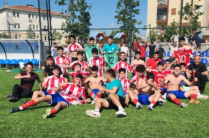 Beykoz Çavuşbaşıspor şampiyonluğunu ilan etti