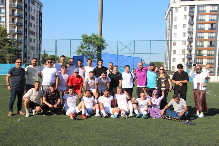 Çekmeköy Çarşıspor 2. Amatör Lige 5 golle veda etti