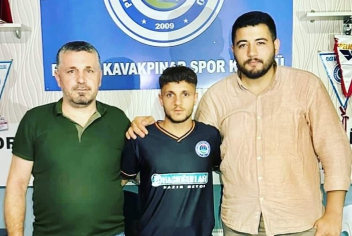 Pendik Kavakpınarspor Burak Çelik ile anlaştı