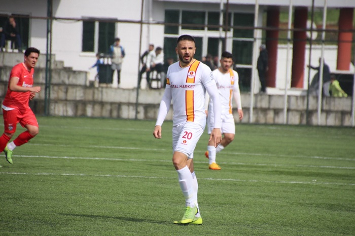 Ekim Can Karakuş Taçspor’dan ayrıldı