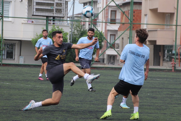 Çekmeköy Çarşıspor ilk hazırlık maçını kazandı