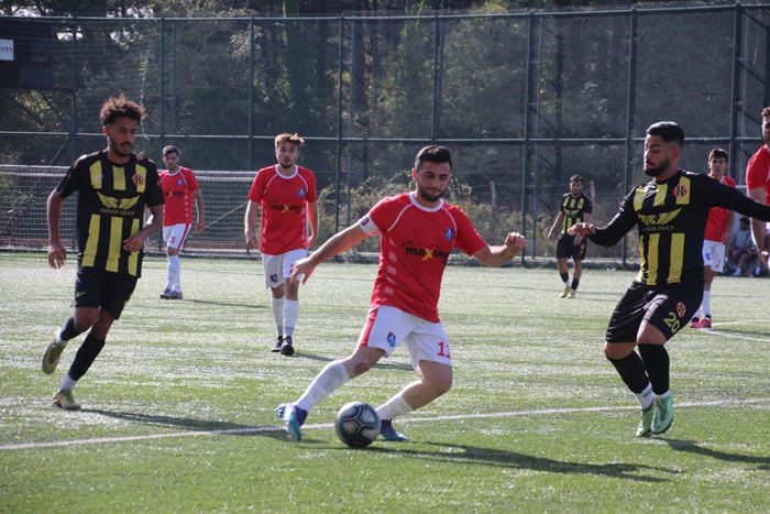 1877 Alemdağspor ile Beykoz 1908 maçında karşılıklı goller