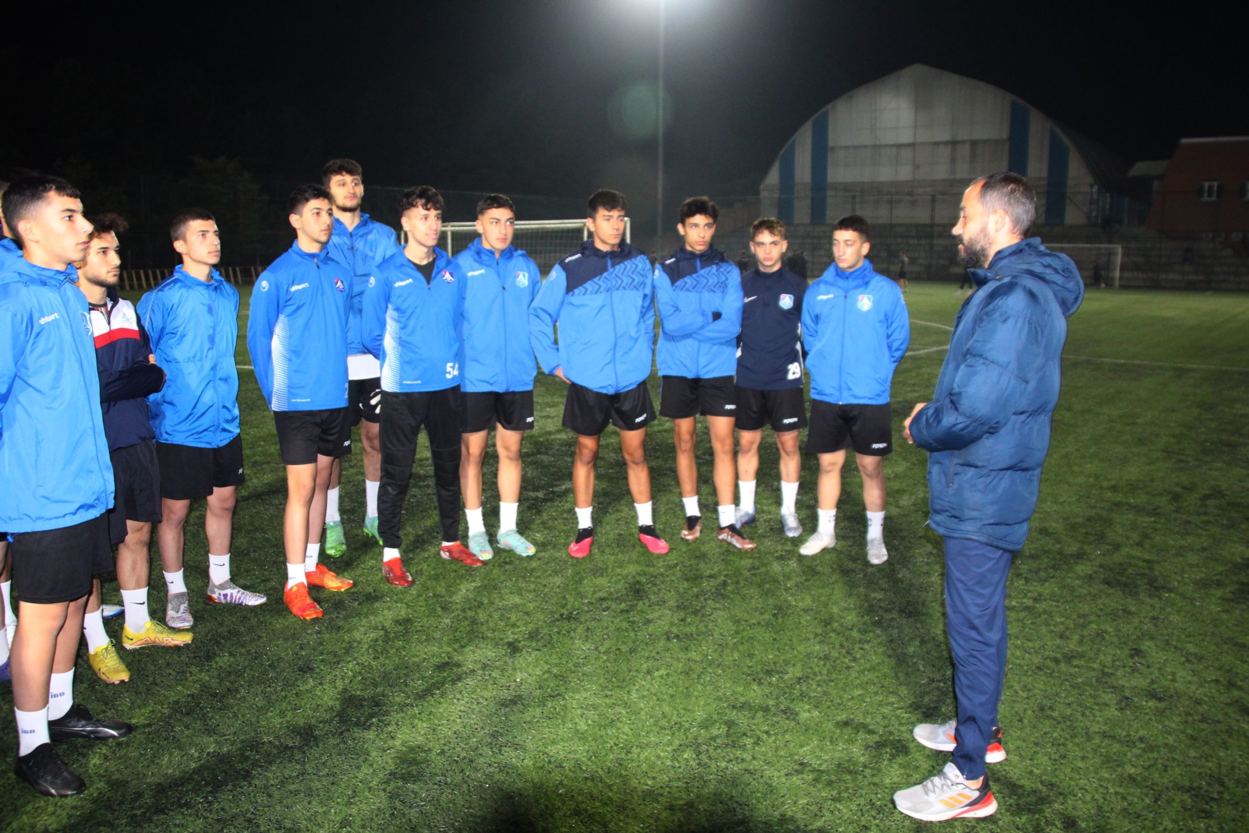 1877 Alemdağspor Beykoz 1908 maçına hazır