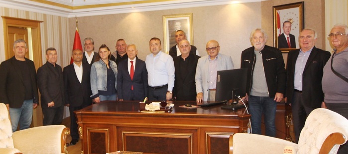 Beykoz spor kulüpleri Kaymakam Sözer’i ziyaret etti