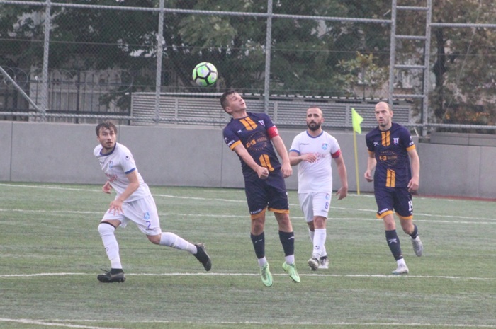 İstanbul Gümüşhane 6 golle başladı