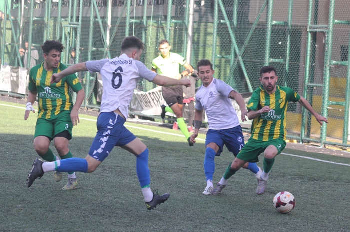 Ayazağaspor 4 golle kazandı