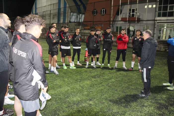 Çekmeköy Çarşıspor Küçükyalı Yelken maçına hazır