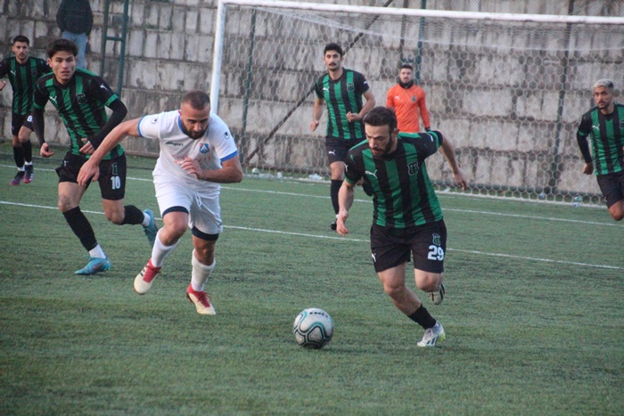 1877 Alemdağ ile Bakırköy maçından gol sesi çıkmadı