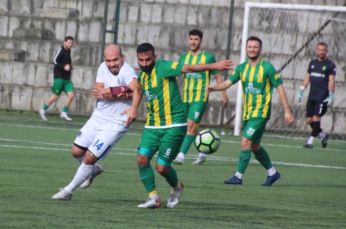 Çekmeköy Ayazağaspor maçında karşılıklı goller