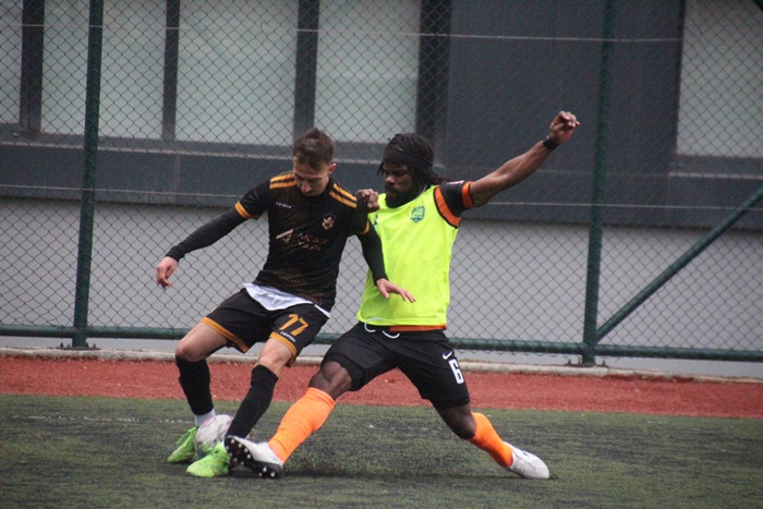 Samandıraspor FK  zirve yarışını sürdürdü