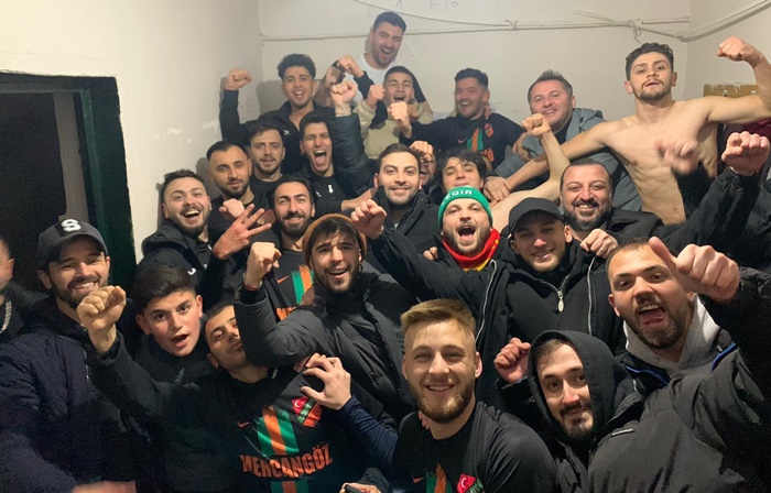 Çiğdemspor golcüsü Kadir ile coştu