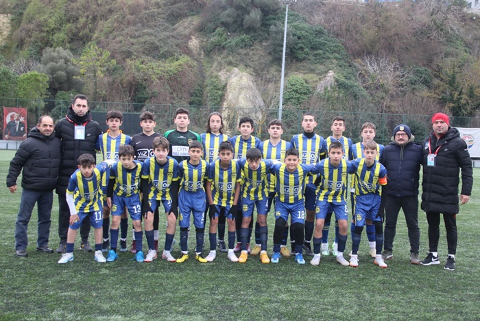 Şilespor rekorları kırarak ligin ikincisi oldu