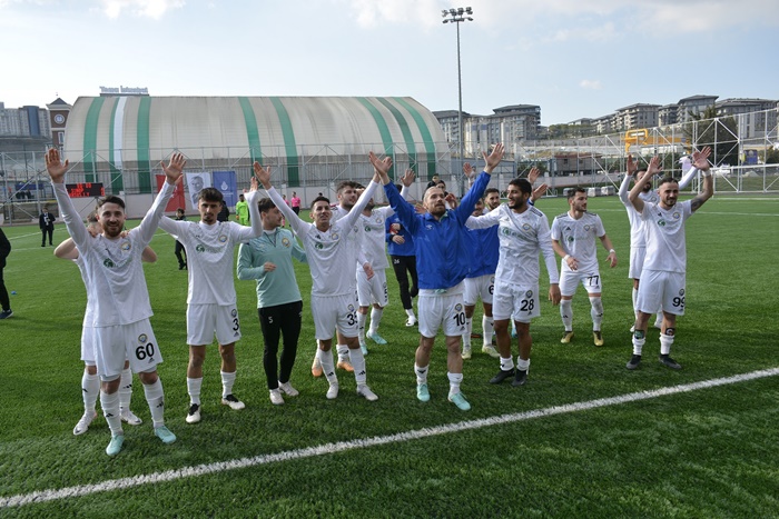 Küçükçekmece Sinopspor play-off aşkına