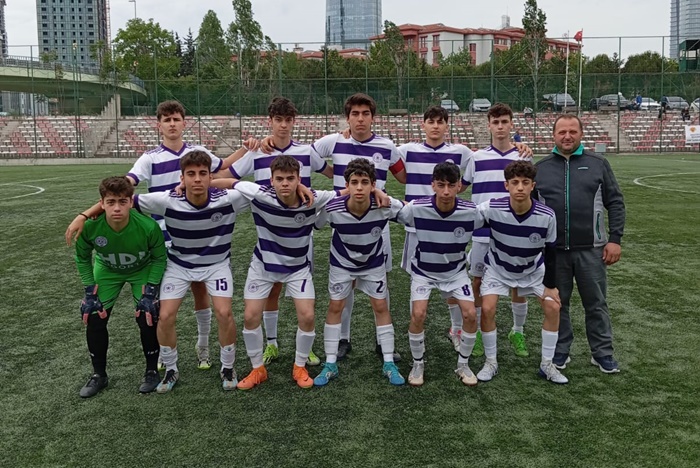 Feneryoluspor 4 golle kazandı