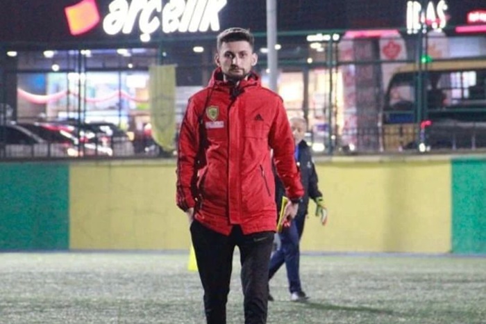 Ayazağaspor’da Yıldıray Çobanoğlu ile yollar ayrıldı