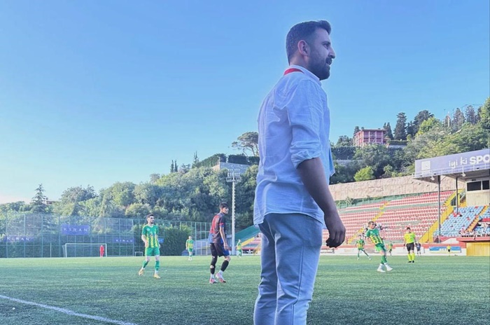 Üsküdar Çınarspor şampiyon hocası ile devam ediyor