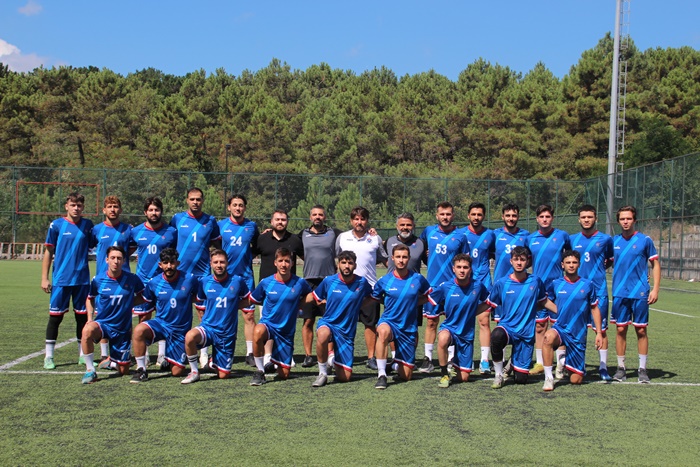 Çekmeköyspor şampiyonluk hedefi ile sahaya indi