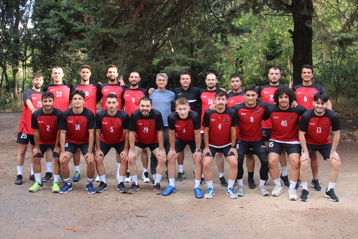 Koşuyoluspor kros yaptı