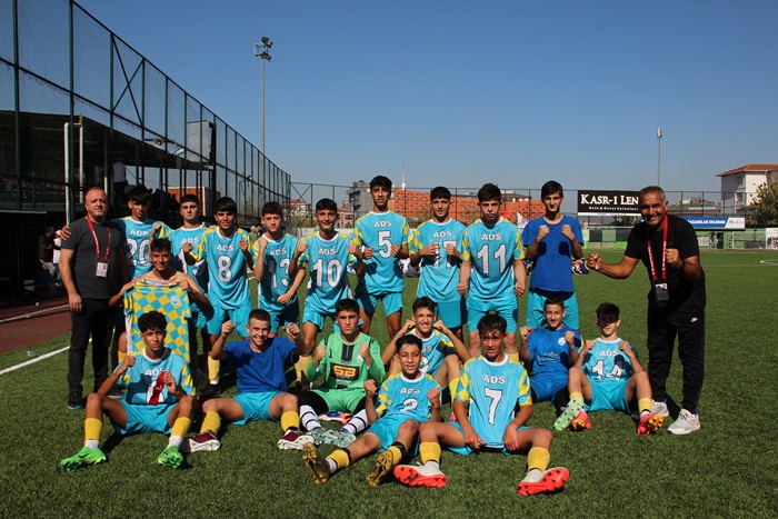 Ataşehir Doğuşspor zirvenin yeni sahibi