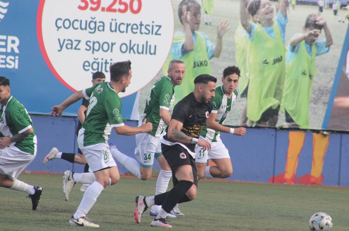 İstinyespor Çamlıca maçında karşılıklı goller